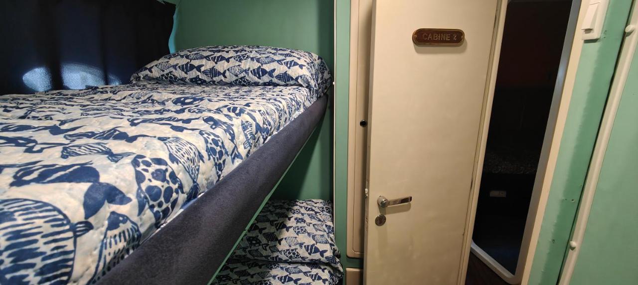 ホテル Panaby - House Boat パレルモ エクステリア 写真
