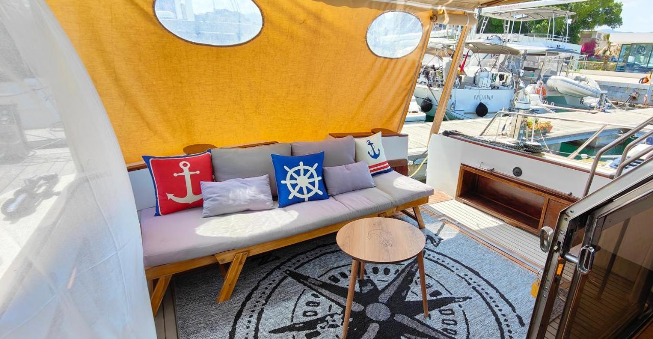 ホテル Panaby - House Boat パレルモ エクステリア 写真