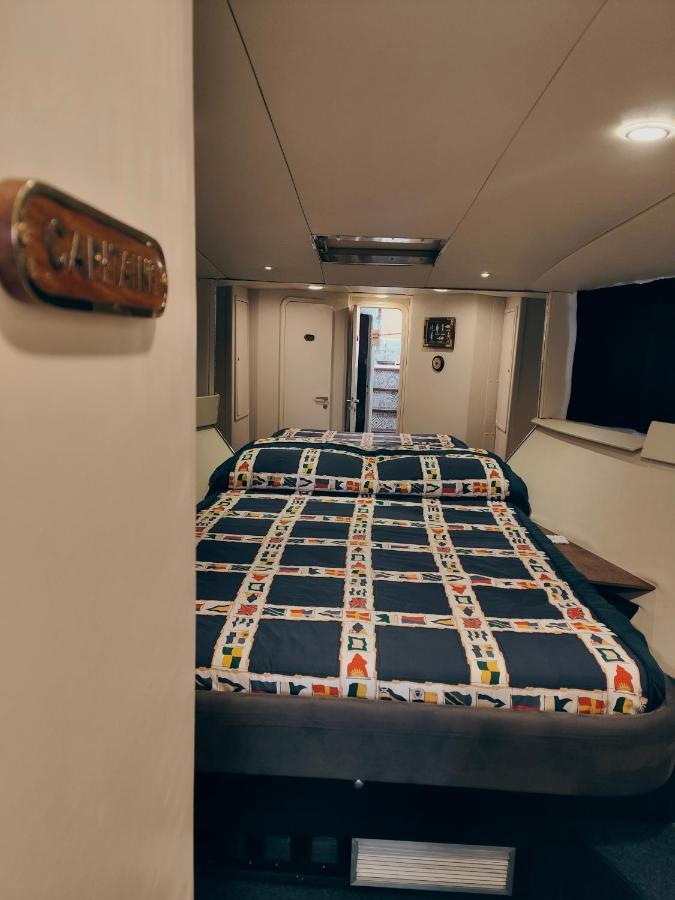 ホテル Panaby - House Boat パレルモ エクステリア 写真