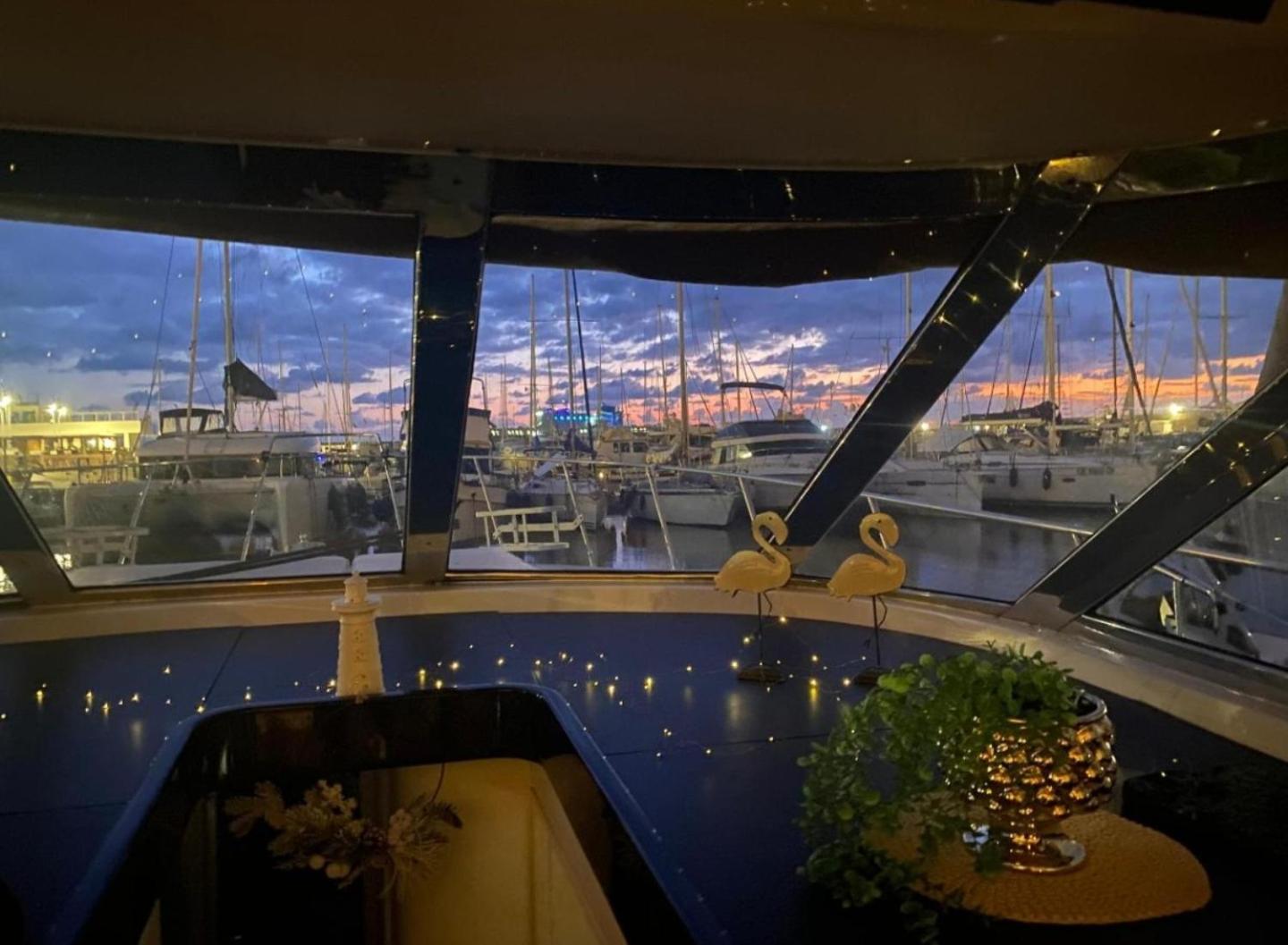 ホテル Panaby - House Boat パレルモ エクステリア 写真
